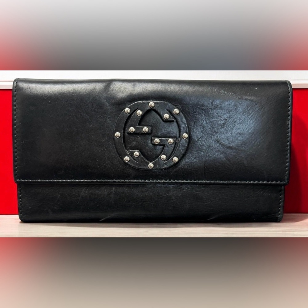 Gorgeous Gucci Soho Black Leather Wallet